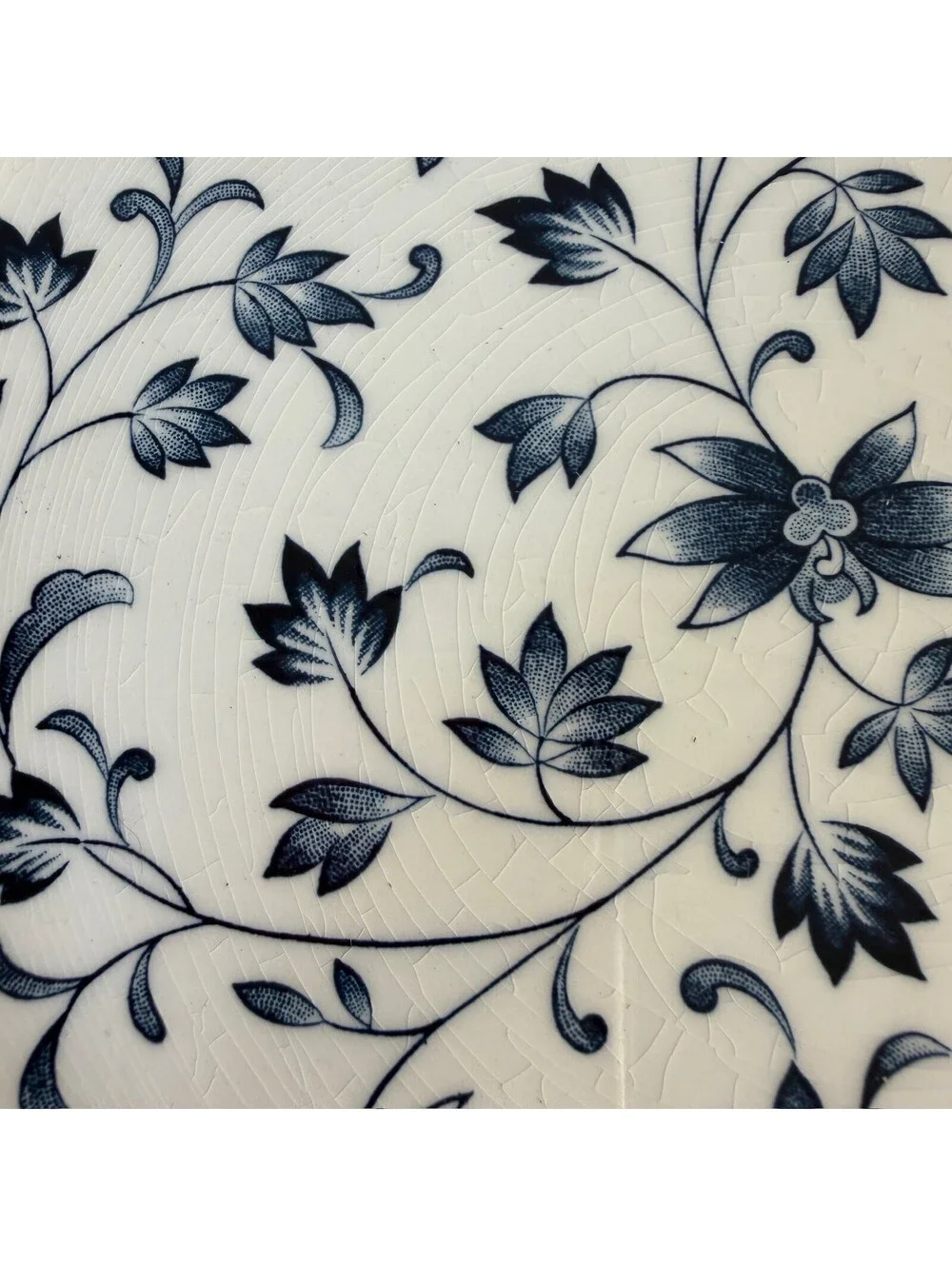 Nikko Fine Tableware Blue Floral Porcelain Set - 8 Pieces - Storage Location B-1